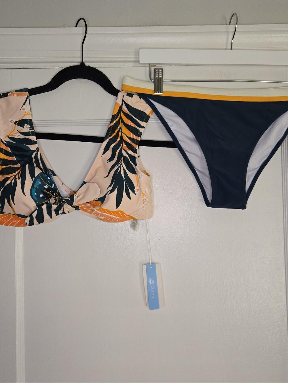 Cupshe Tropical Floral Bikini Set Orange Dark Green NWT Top-M Bottom-L
